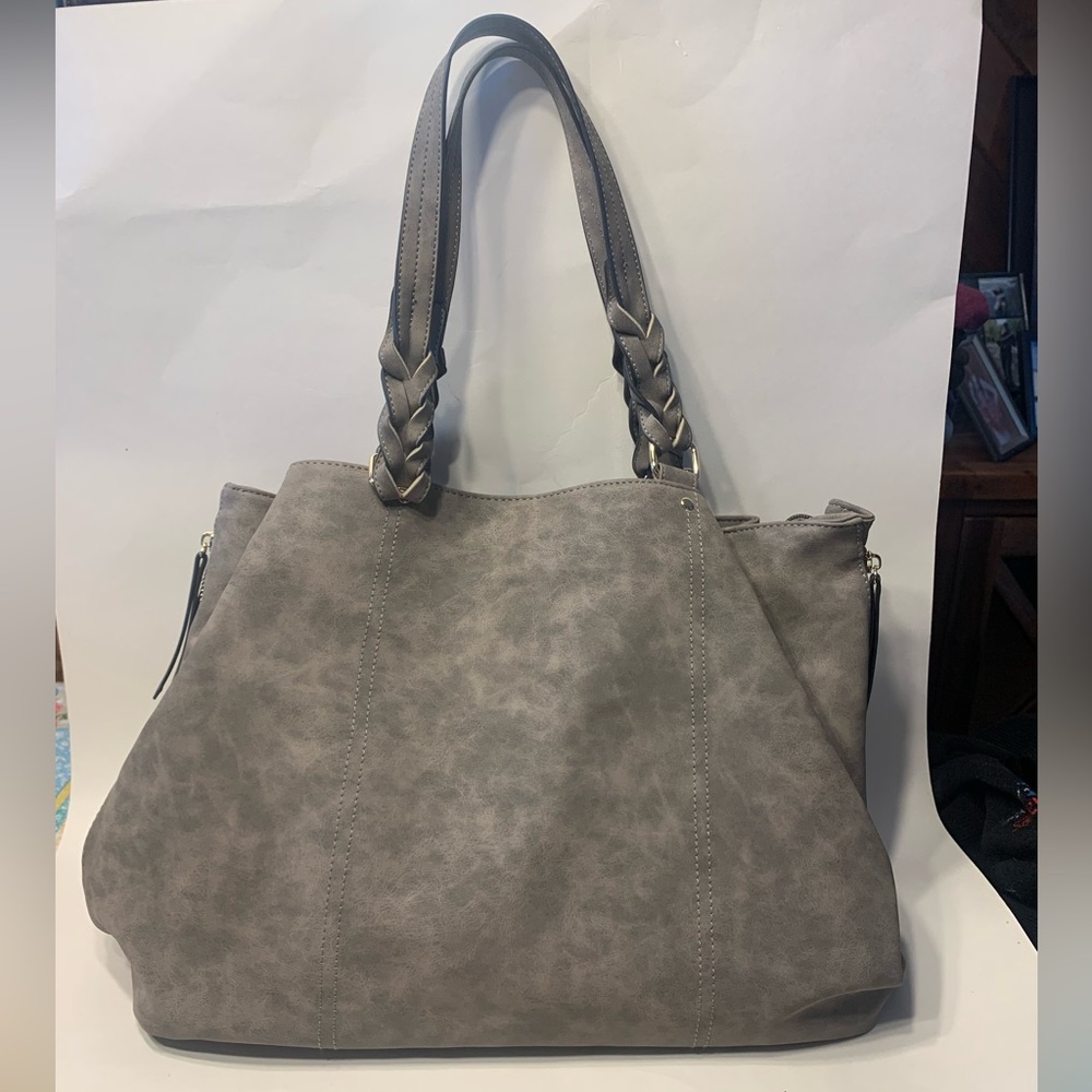 Over sized faux leather grey purse